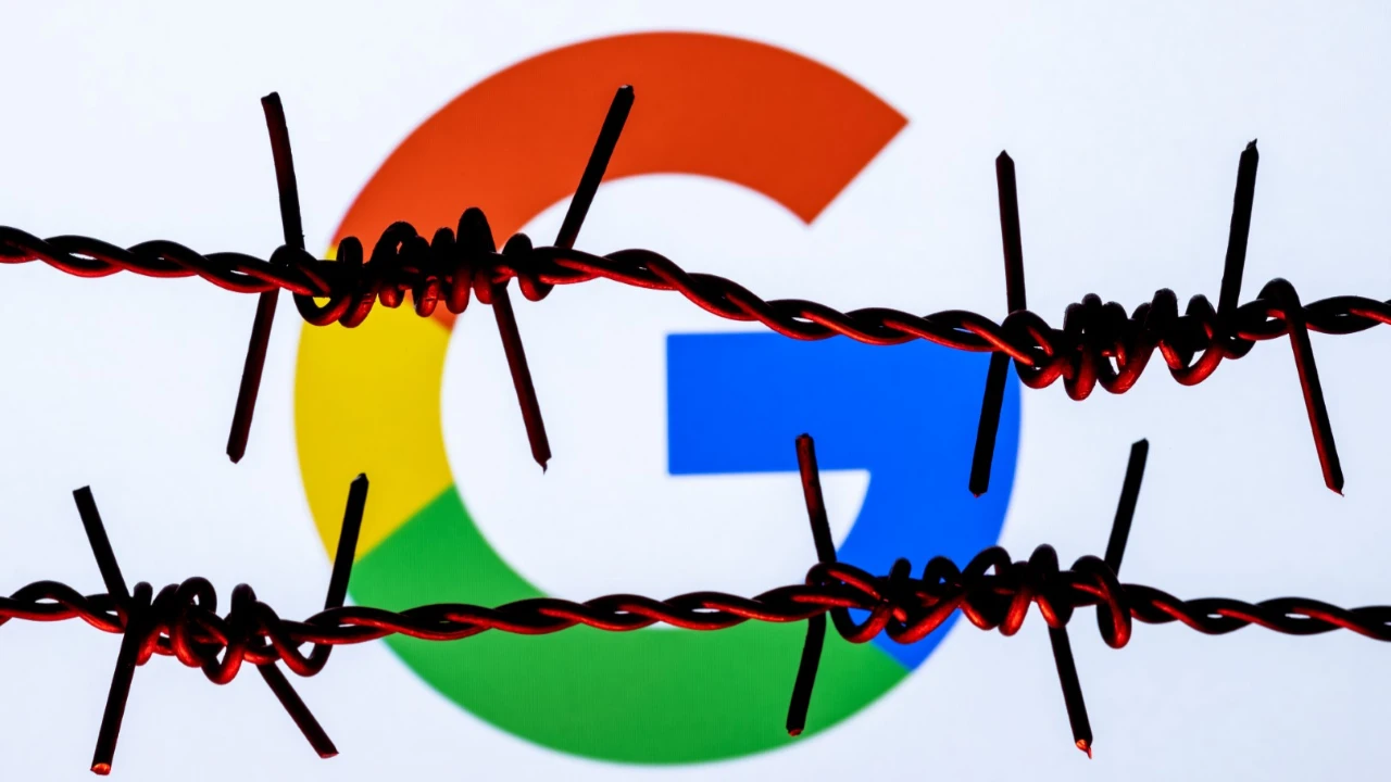 Google’ın yıkıcı ambargosunu protesto ediyoruz